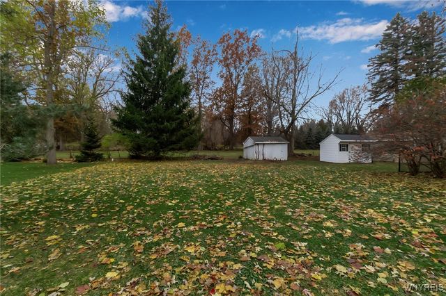 82 Grasspointe Drive, Amherst, NY 14228