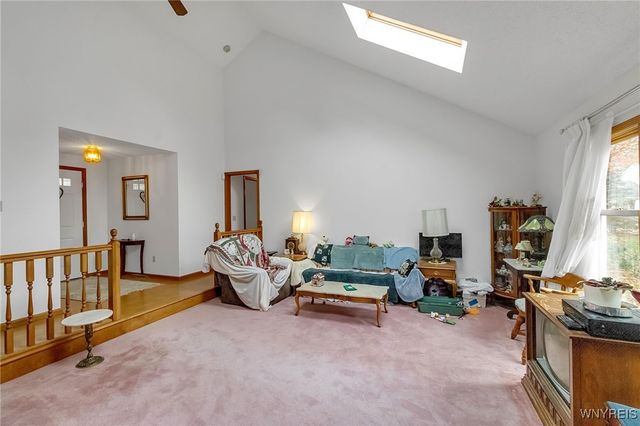 82 Grasspointe Drive, Amherst, NY 14228