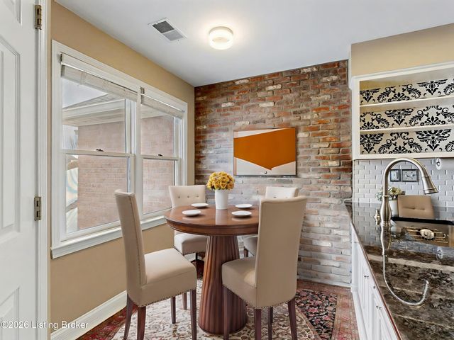 3715 Hurstbourne Ridge Blvd, Louisville, KY 40299