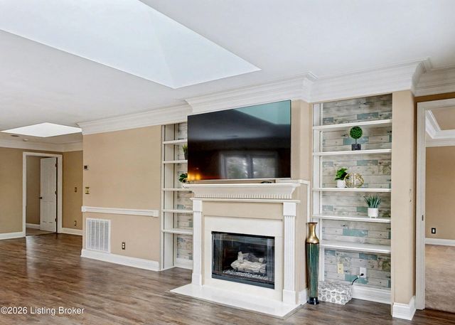 3715 Hurstbourne Ridge Blvd, Louisville, KY 40299