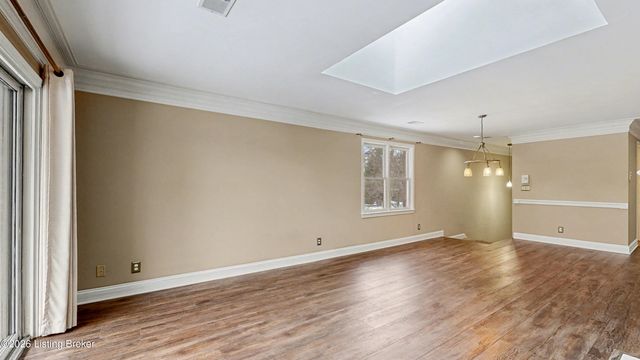 3715 Hurstbourne Ridge Blvd, Louisville, KY 40299