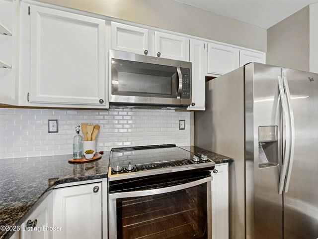 3715 Hurstbourne Ridge Blvd, Louisville, KY 40299