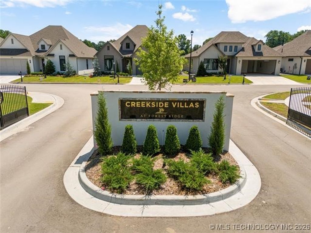 1229 N 72nd Street, Broken Arrow, OK 74014