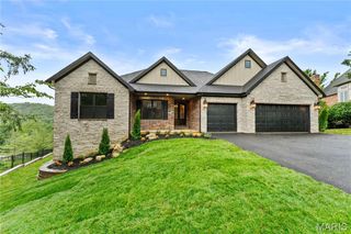 272 Merlot Lane, St Albans, MO 63073