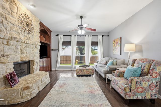 2917 Spotted Owl Drive, Fort Worth, TX 76244