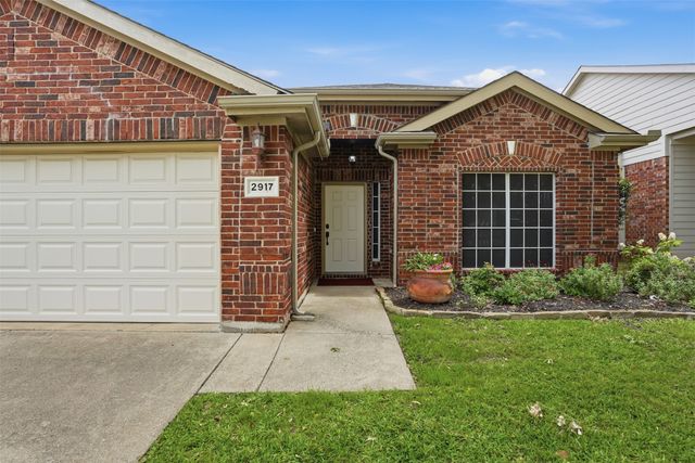 2917 Spotted Owl Drive, Fort Worth, TX 76244