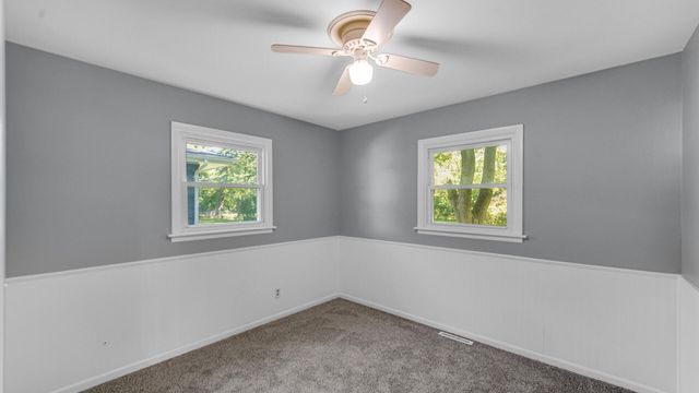 7713 Hendricks Place, Merrillville, IN 46410
