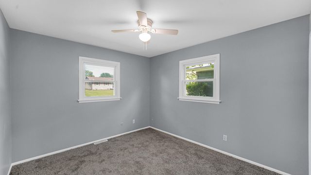 7713 Hendricks Place, Merrillville, IN 46410