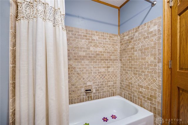 4800 Whitewood Court, Dayton, OH 45424