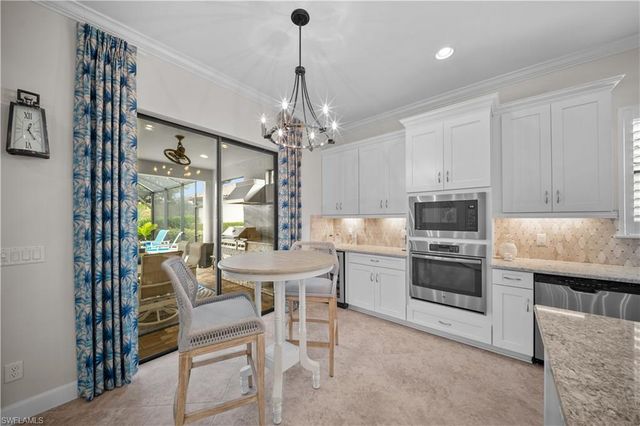 9465 Terresina DR, Naples, FL 34119