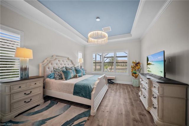 9465 Terresina DR, Naples, FL 34119