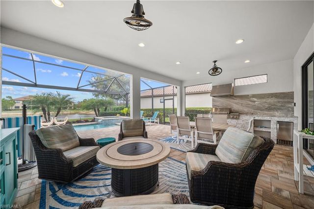 9465 Terresina DR, Naples, FL 34119