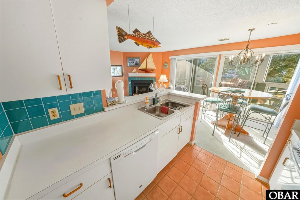 Image 11 of property listing at 315 Pirates Way # 315B, Manteo, NC 27954