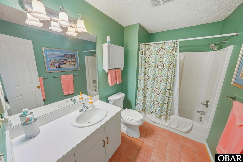 Image 18 of property listing at 315 Pirates Way # 315B, Manteo, NC 27954