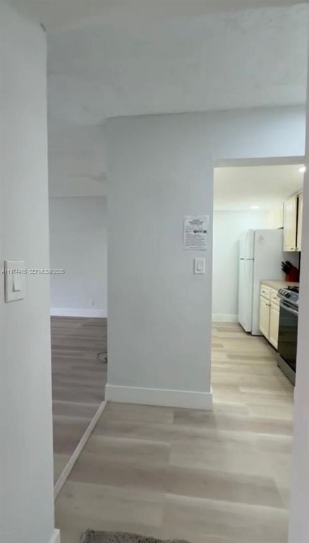 17901 NW 68 Avenue T205, Hialeah, FL 33015