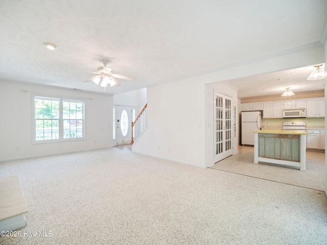 1643 Chadwick Shores Drive, Sneads Ferry, NC 28460