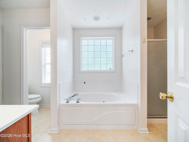 1643 Chadwick Shores Drive, Sneads Ferry, NC 28460