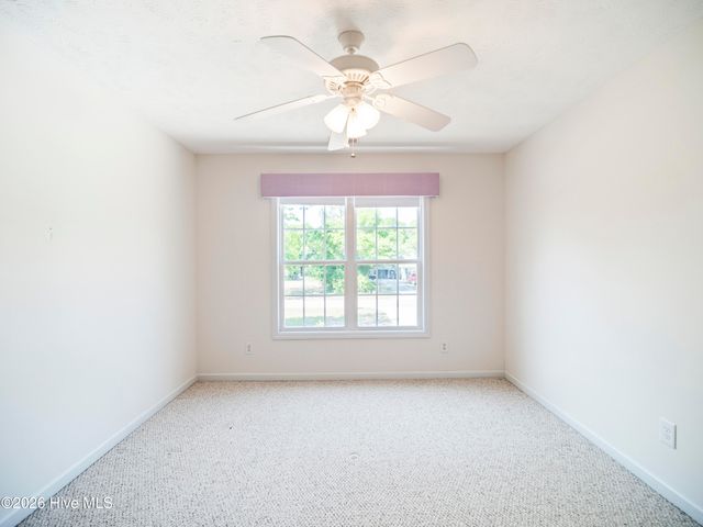 1643 Chadwick Shores Drive, Sneads Ferry, NC 28460