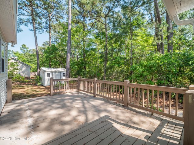 1643 Chadwick Shores Drive, Sneads Ferry, NC 28460