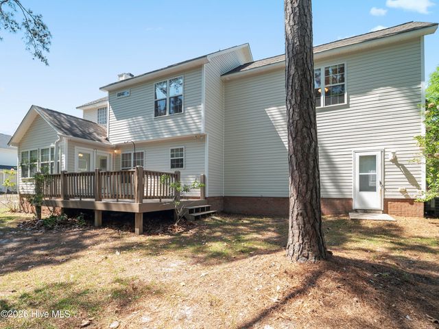 1643 Chadwick Shores Drive, Sneads Ferry, NC 28460