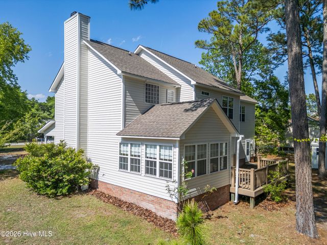 1643 Chadwick Shores Drive, Sneads Ferry, NC 28460