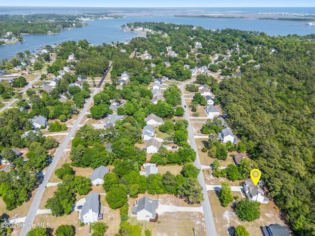 1643 Chadwick Shores Drive, Sneads Ferry, NC 28460
