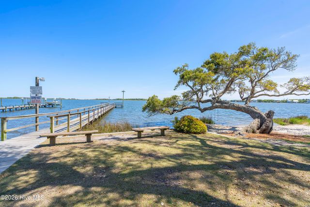 1643 Chadwick Shores Drive, Sneads Ferry, NC 28460