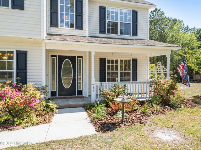 1643 Chadwick Shores Drive, Sneads Ferry, NC 28460