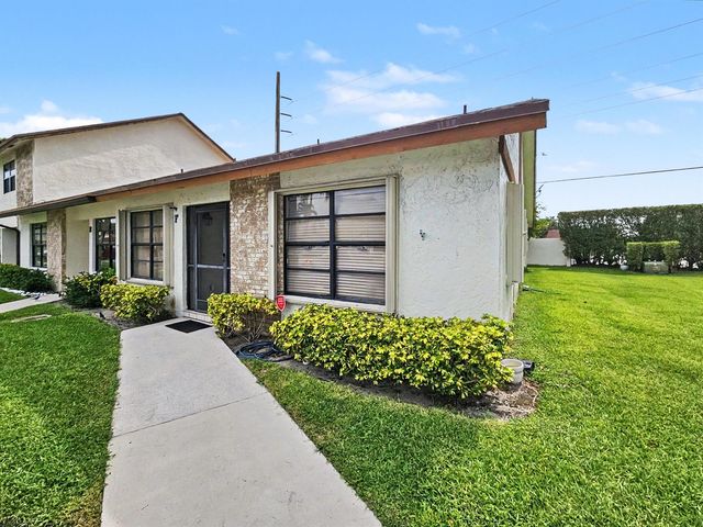 1160 Parkside Green Drive F, Greenacres, FL 33415