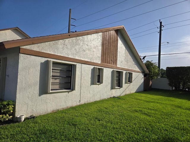 1160 Parkside Green Drive F, Greenacres, FL 33415