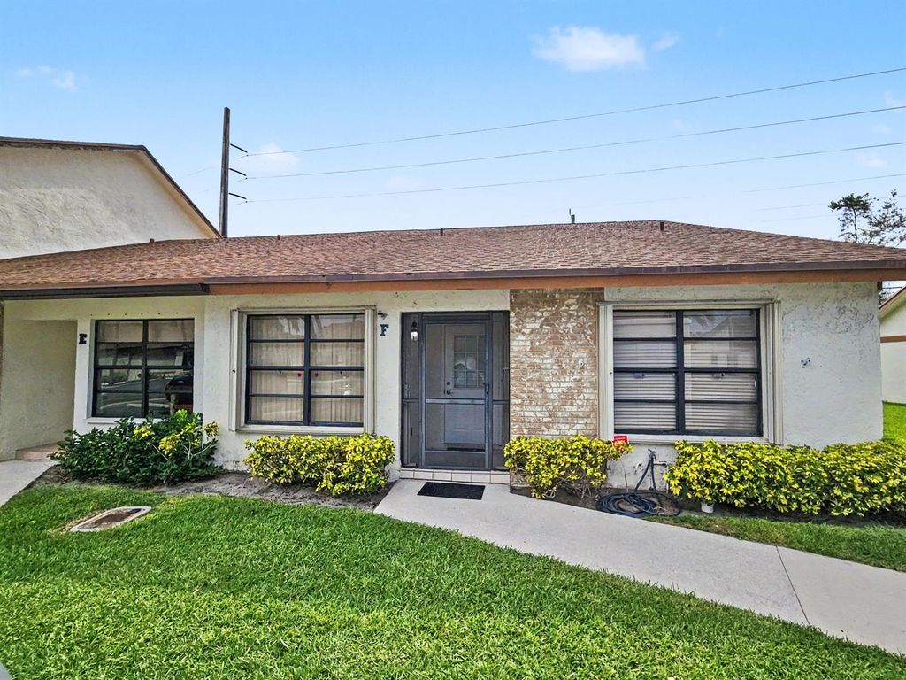 1160 Parkside Green Drive F, Greenacres, FL 33415