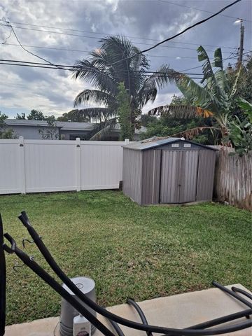 1635 W 15th Street, Riviera Beach, FL 33404