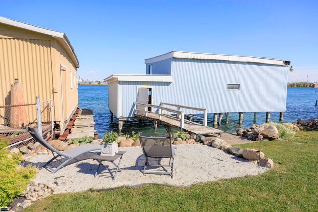 2970 Military Street, Port Huron, MI 48060
