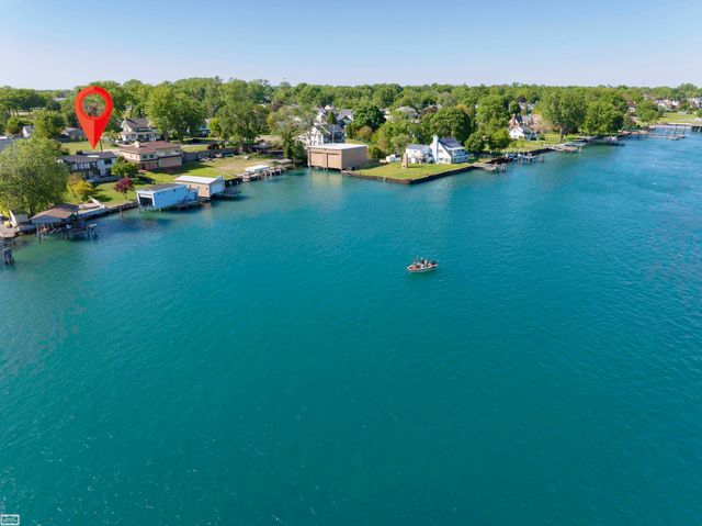 2970 Military Street, Port Huron, MI 48060