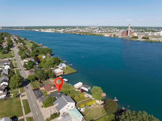 2970 Military Street, Port Huron, MI 48060