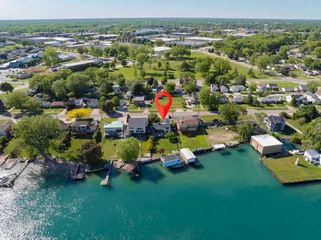 2970 Military Street, Port Huron, MI 48060