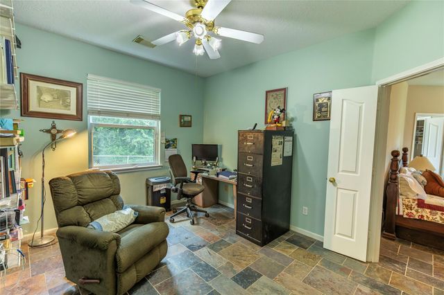 7278 Highway 36 N, Bellville, TX 77418