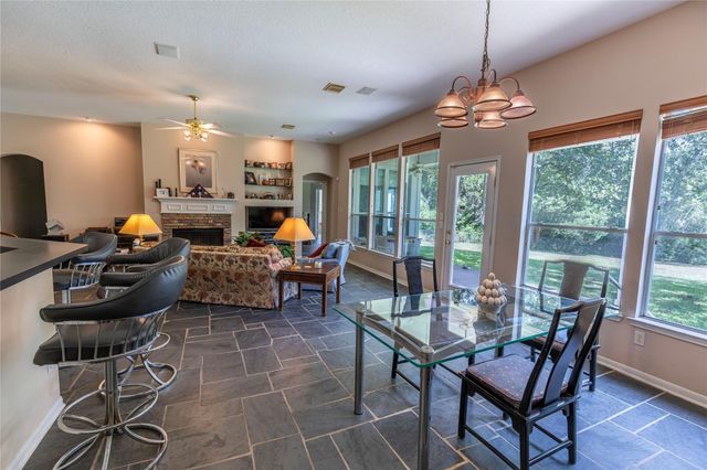 7278 Highway 36 N, Bellville, TX 77418