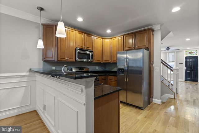 3215 FLEET ST, Baltimore, MD 21224