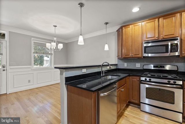 3215 FLEET ST, Baltimore, MD 21224