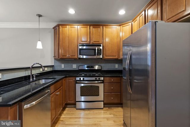 3215 FLEET ST, Baltimore, MD 21224