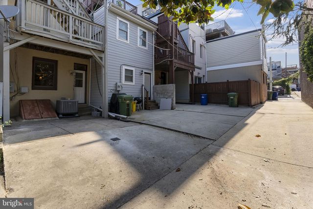 3215 FLEET ST, Baltimore, MD 21224