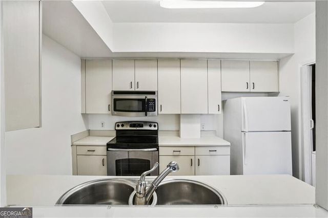 2161 Peachtree Road NE 205, Atlanta, GA 30309