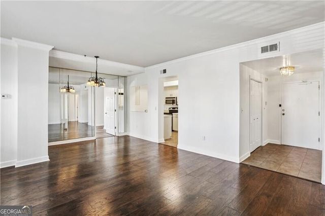 2161 Peachtree Road NE 205, Atlanta, GA 30309