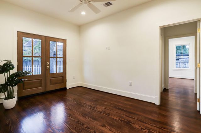138 Lakeview Drive, Sugar Land, TX 77498
