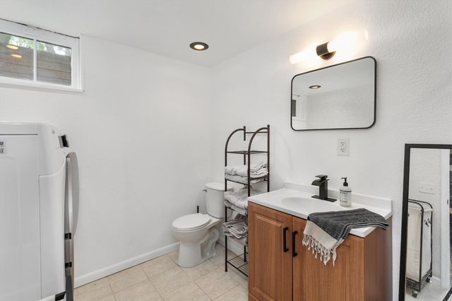 2720 44th Street, Des Moines, IA 50310
