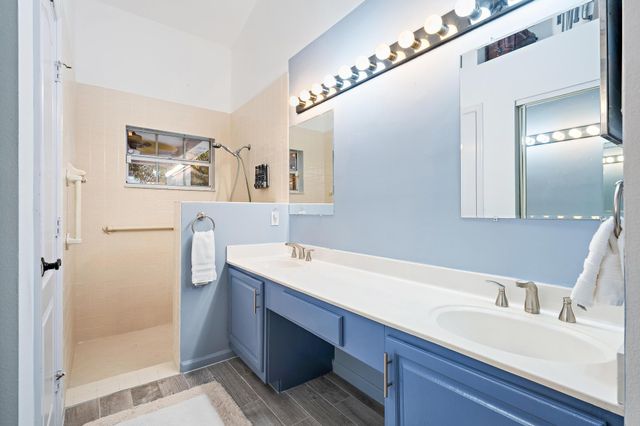 58 Admirals Court, Palm Beach Gardens, FL 33418