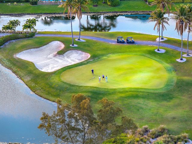 58 Admirals Court, Palm Beach Gardens, FL 33418