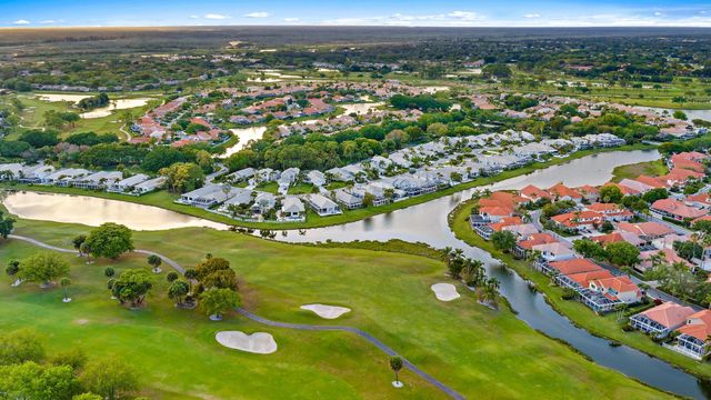 58 Admirals Court, Palm Beach Gardens, FL 33418