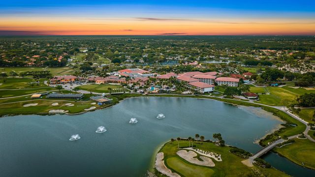 58 Admirals Court, Palm Beach Gardens, FL 33418